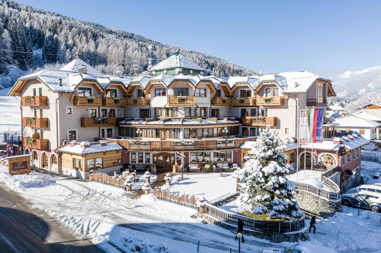 Tevini Dolomites Charming Hotel Commezzadura Exterior photo