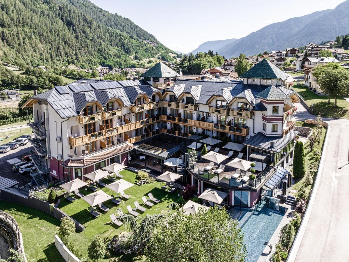 Tevini Dolomites Charming Hotel Commezzadura Exterior photo